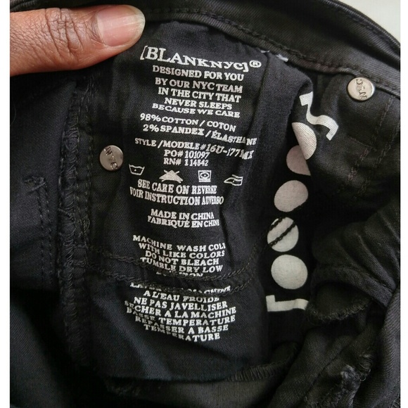 💎NWOT BLANKNYC Black Intro Studded Jeans - Picture 5 of 7
